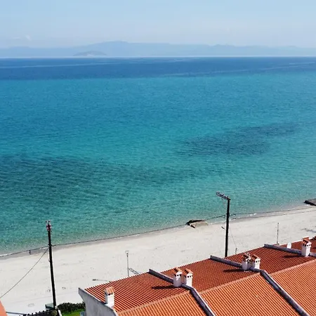 Take Me To The Sea 3 - Beachfront, Starlink, Location Hébergement de vacances Pefkochori