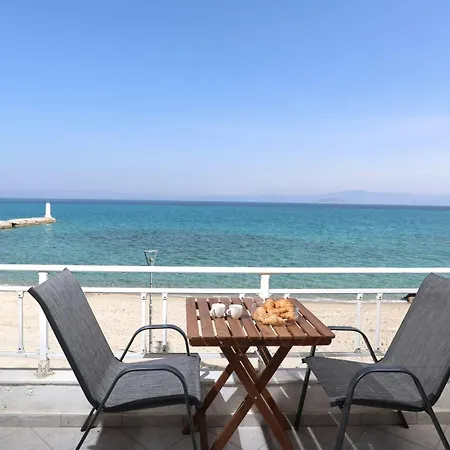 Take Me To The Sea 3 - Beachfront, Starlink, Location 別荘