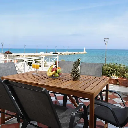 펜션 Take Me To The Sea 3 - Beachfront, Starlink, Location *