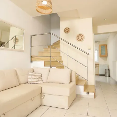 Take Me To The Sea 3 - Beachfront, Starlink, Location Ferienhaus Pefkochori